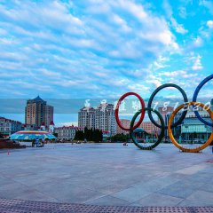 不銹鋼五環(huán)雕塑，運動廣場雕塑