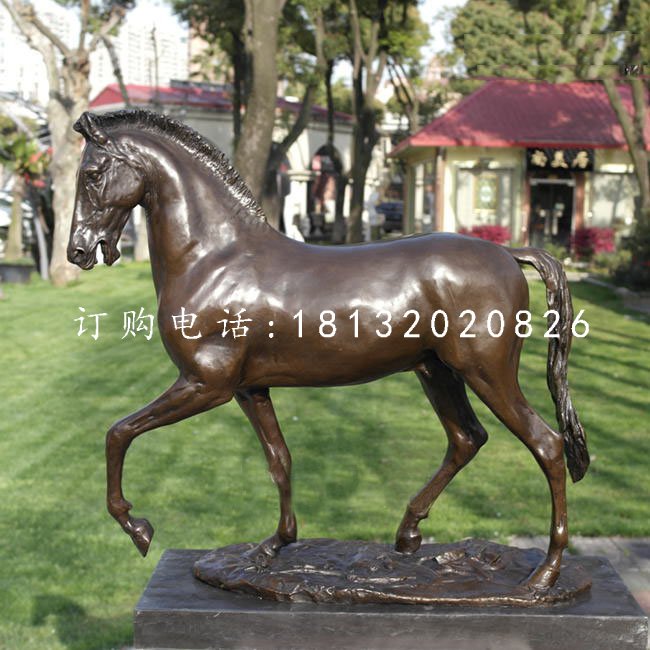 走路的馬銅雕，公園動物銅雕